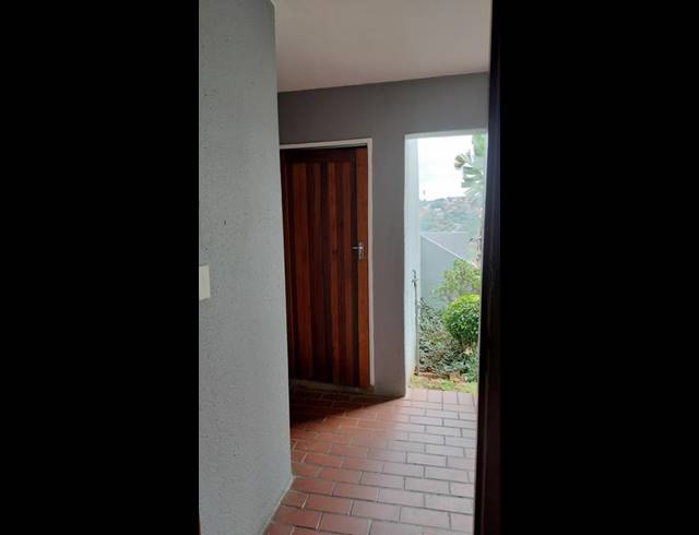 2 BEDROOM TOWNHOUSE FOR SALE IN GLENVISTA